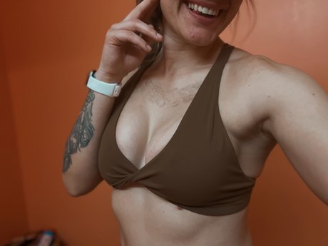 Foto di nudo di fuga di OnlyFans di Jo 