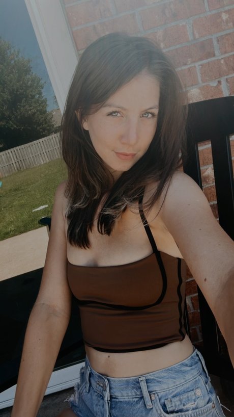 Foto di nudo di fuga di OnlyFans di Earth Angel