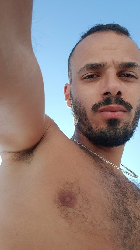 Foto di nudo di fuga di OnlyFans di Camildevine