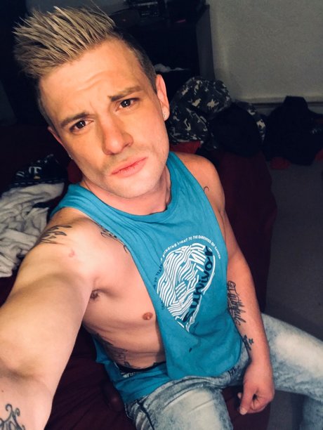 Foto di nudo di fuga di OnlyFans di Justin Michael