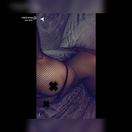 Foto di nudo di fuga di OnlyFans di Elaine