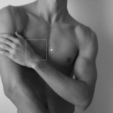 Foto di nudo di fuga di OnlyFans di Camilo Amorim