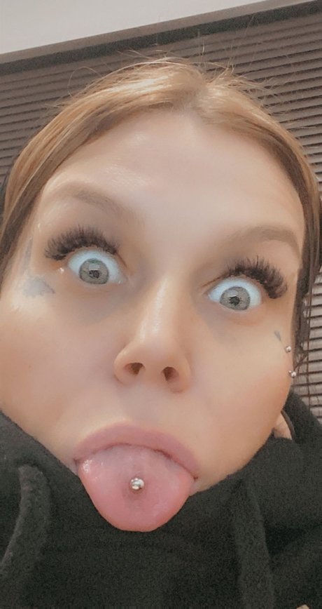 Foto di nudo di fuga di OnlyFans di Bella Roze