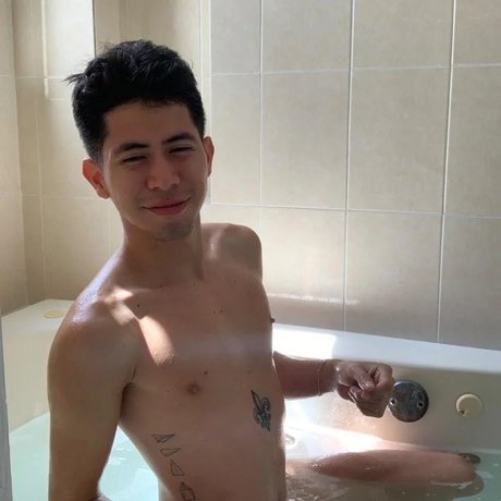 Foto di nudo di fuga di OnlyFans di Henry Renoir