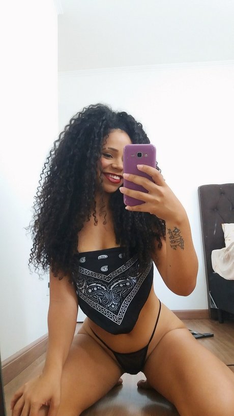 Foto di nudo di fuga di OnlyFans di Nicole Roith