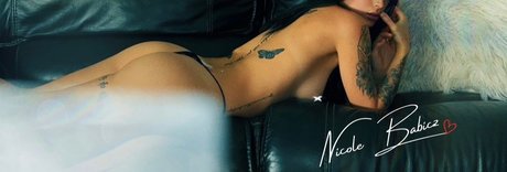 Foto di nudo di fuga di OnlyFans di Nikkis  
