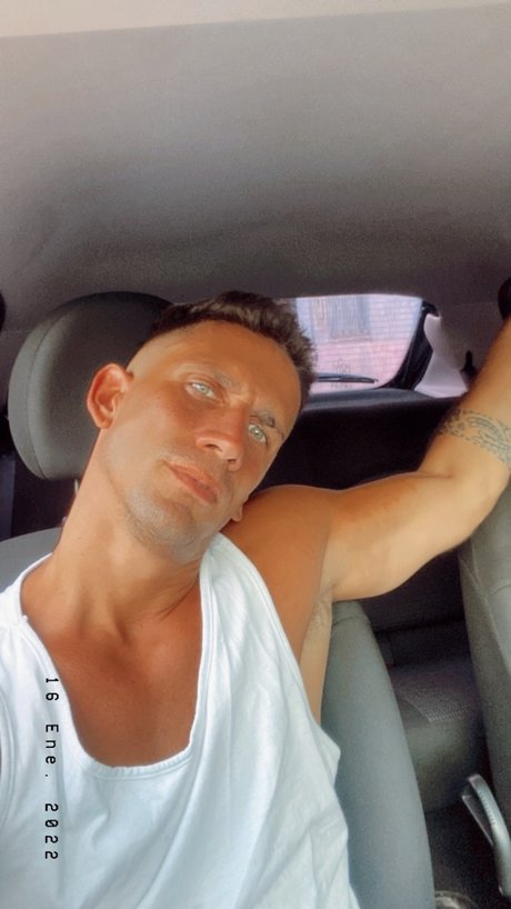 Foto di nudo di fuga di OnlyFans di Nicolas Nobre