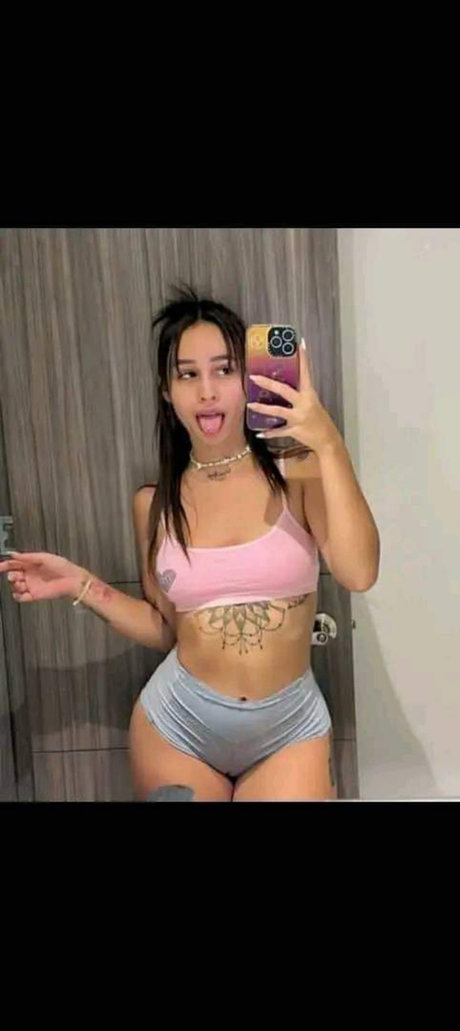 Foto di nudo di fuga di OnlyFans di Yhisel Nicol