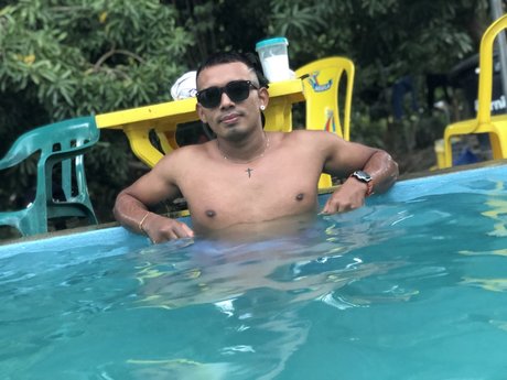 Foto di nudo di fuga di OnlyFans di Nixon Cardenas