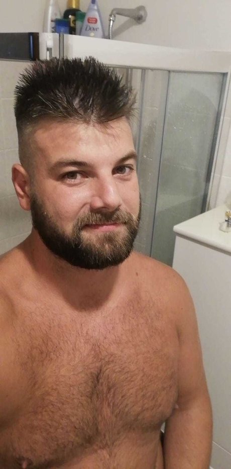 Foto di nudo di fuga di OnlyFans di Nico Arad 