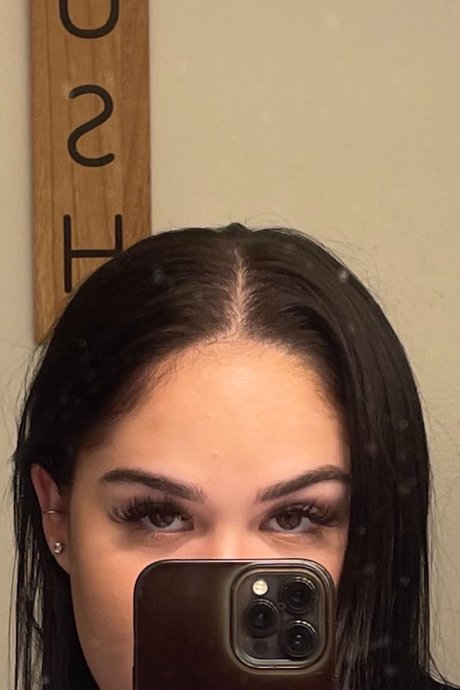 Foto di nudo di fuga di OnlyFans di Nicki