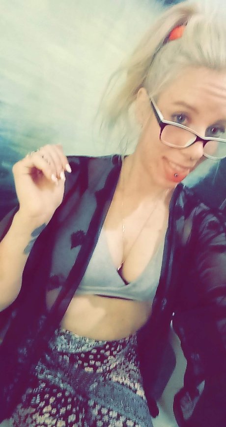 Foto di nudo di fuga di OnlyFans di Nicholle Evol