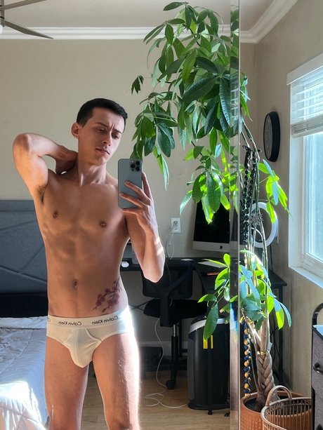 Foto di nudo di fuga di OnlyFans di Nicholas A