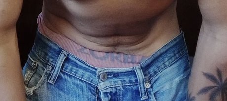 Foto di nudo di fuga di OnlyFans di Fne