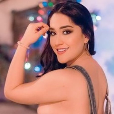 Foto di nudo di fuga di OnlyFans di Neyla Alvarez