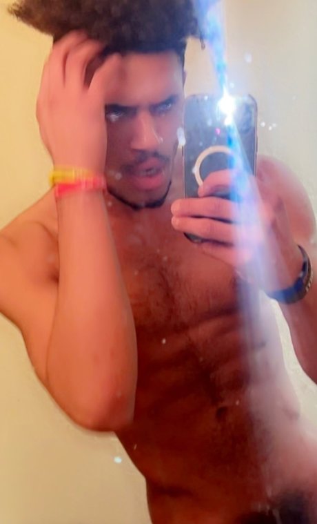 Foto di nudo di fuga di OnlyFans di Neverseeafake