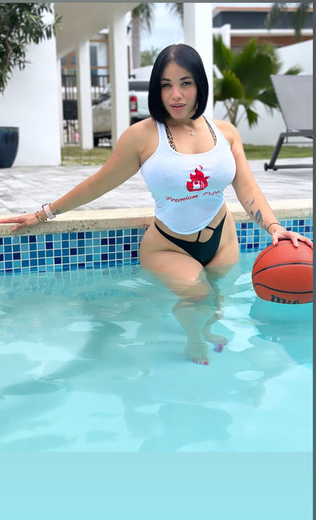 Foto di nudo di fuga di OnlyFans di The Official Premium Lifestyle