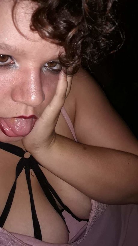 Foto di nudo di fuga di OnlyFans di Neveenya