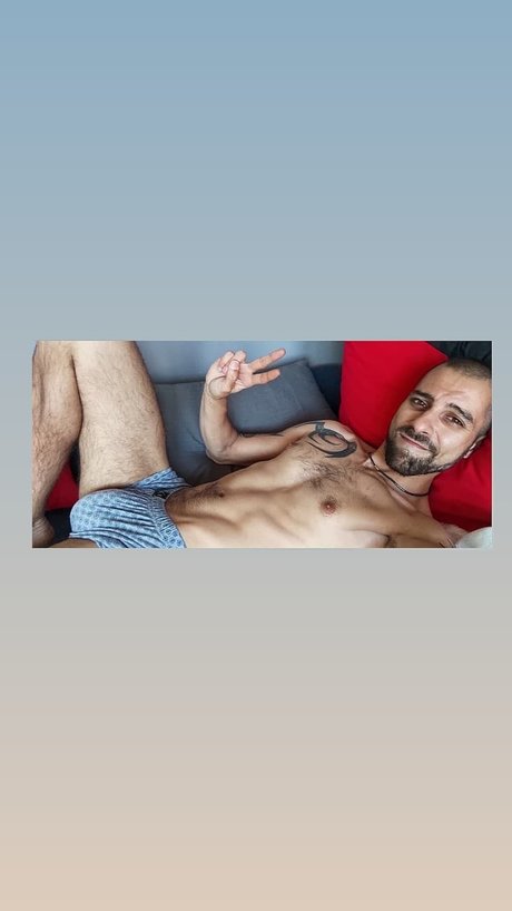 Foto di nudo di fuga di OnlyFans di Martty