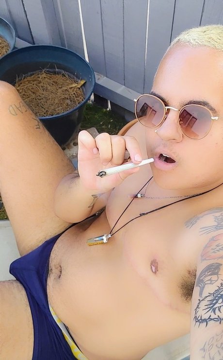 Foto di nudo di fuga di OnlyFans di Ari