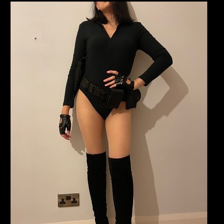 Foto di nudo di fuga di OnlyFans di Aznheroine  Superheroine Peril