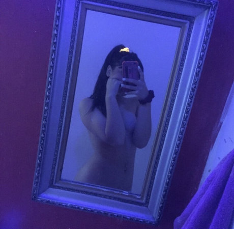Foto di nudo di fuga di OnlyFans di Cata Blls