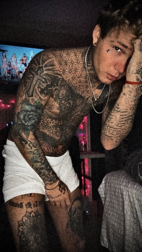 Foto di nudo di fuga di OnlyFans di Austin 