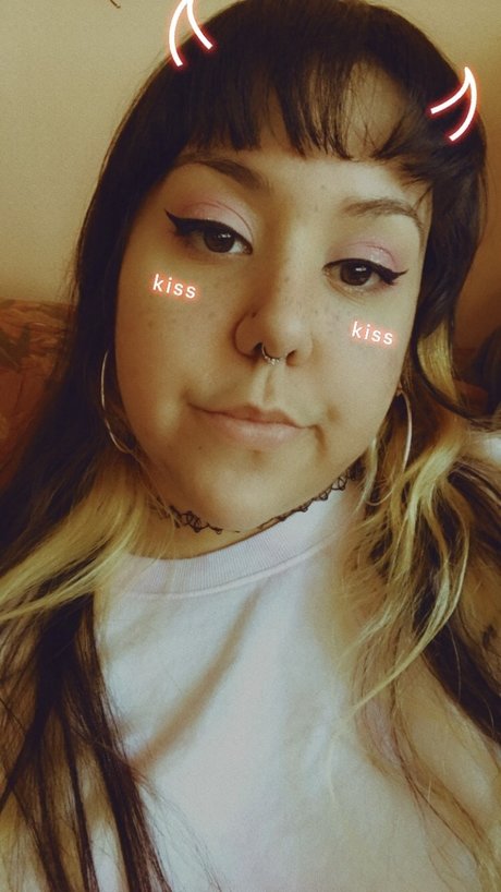 Foto di nudo di fuga di OnlyFans di Ava Opal