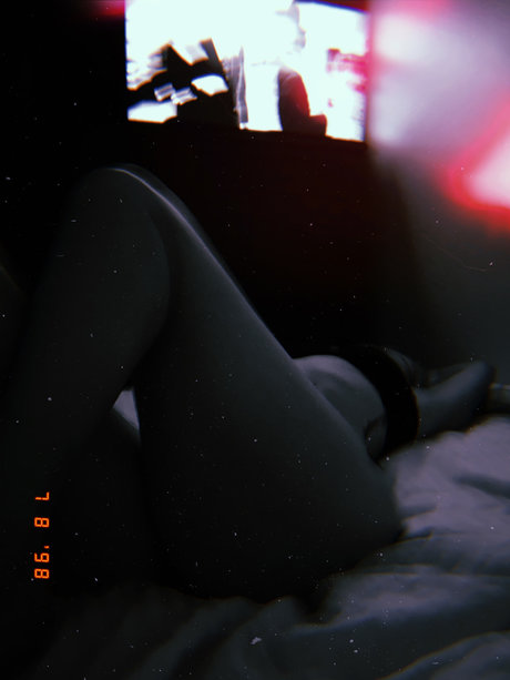 Foto di nudo di fuga di OnlyFans di Justine