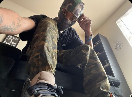 Foto di nudo di fuga di OnlyFans di Dg