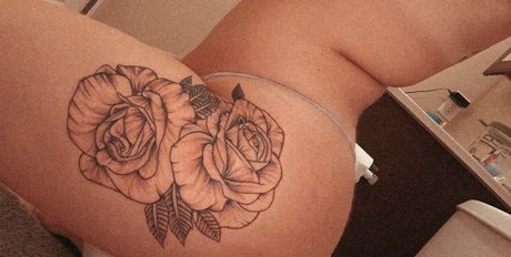 Foto di nudo di fuga di OnlyFans di Nikki J 