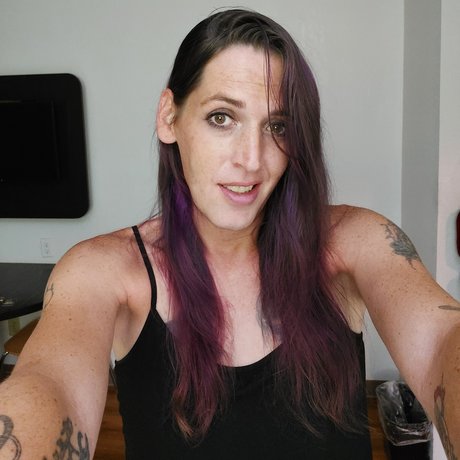 Foto di nudo di fuga di OnlyFans di Nikkinomicon