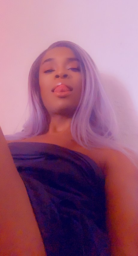 Foto di nudo di fuga di OnlyFans di Nifty