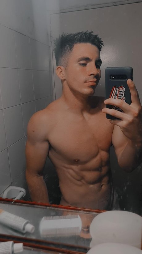 Foto di nudo di fuga di OnlyFans di Nico Rico 