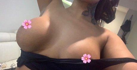 Foto di nudo di fuga di OnlyFans di Cleo