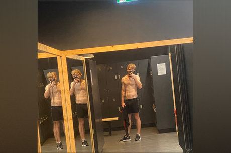 Foto di nudo di fuga di OnlyFans di Aussie Soccer Boy