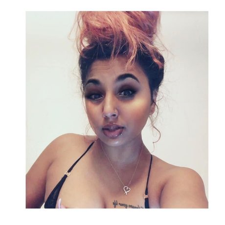 Foto di nudo di fuga di OnlyFans di Naughty Stepsister