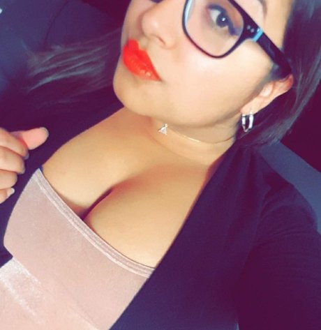 Foto di nudo di fuga di OnlyFans di Alyse