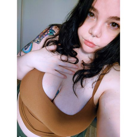 Foto di nudo di fuga di OnlyFans di Shiloh