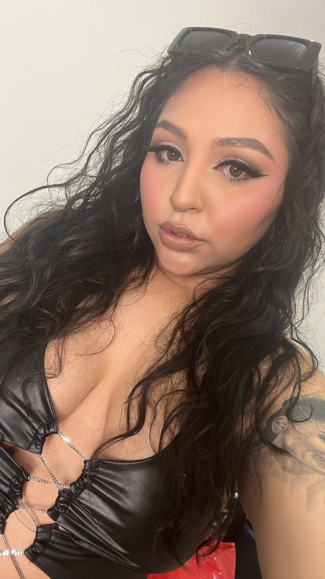 Foto di nudo di fuga di OnlyFans di Bitty Baby