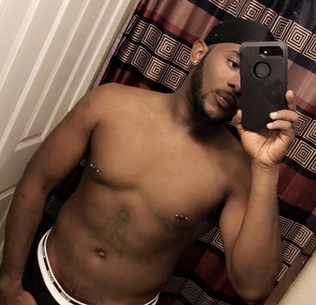 Foto di nudo di fuga di OnlyFans di Og Big Girth