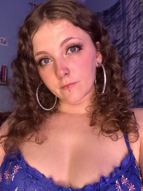 Foto di nudo di fuga di OnlyFans di Aly Lee