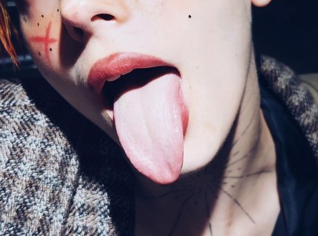 Foto di nudo di fuga di OnlyFans di  