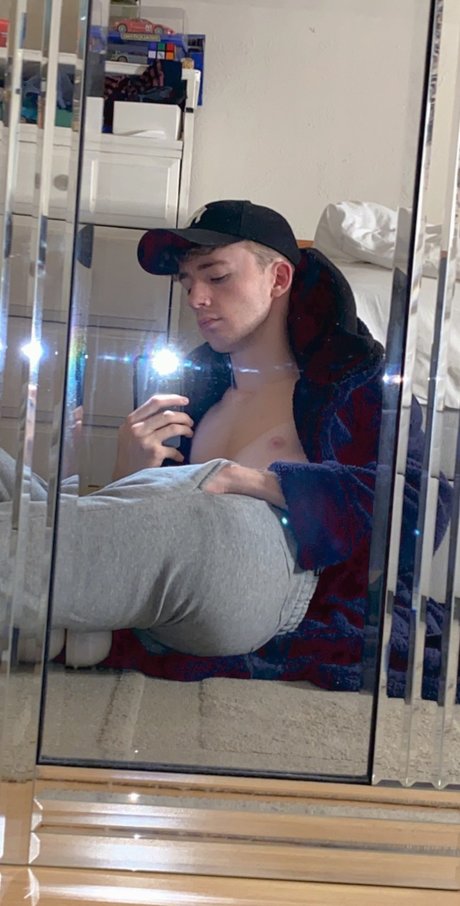 Foto di nudo di fuga di OnlyFans di Tom A B