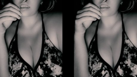 Foto di nudo di fuga di OnlyFans di Aly