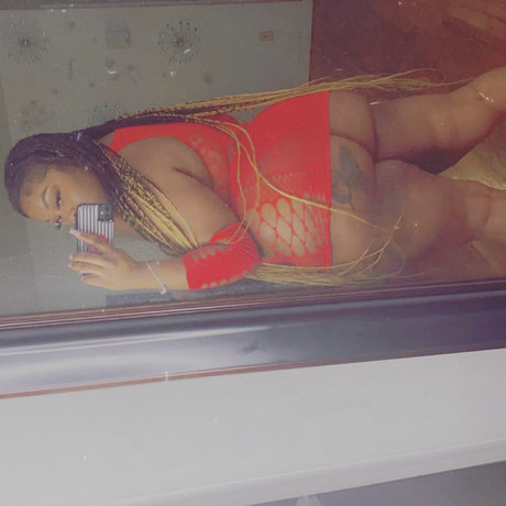 Foto di nudo di fuga di OnlyFans di Yourfavbbw69