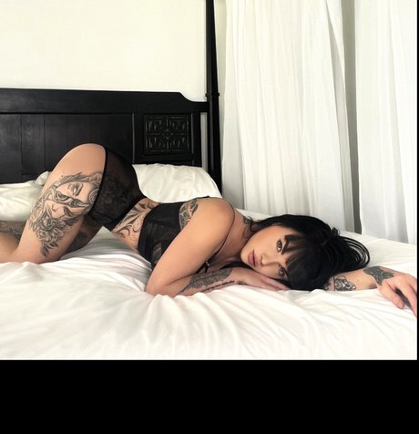 Foto di nudo di fuga di OnlyFans di Aimztruly
