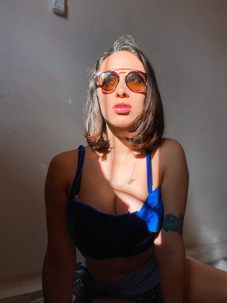 Foto di nudo di fuga di OnlyFans di Ailu Riveros