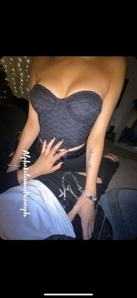 Foto di nudo di fuga di OnlyFans di Alpha Kali X Mistress Zeph