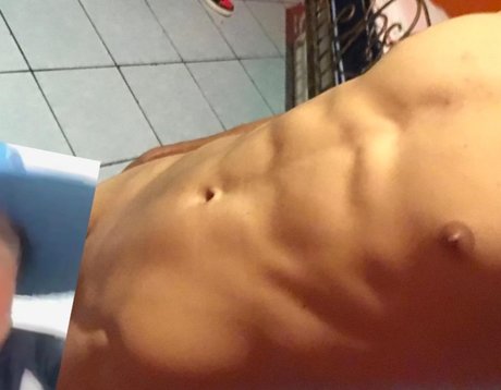 Foto di nudo di fuga di OnlyFans di Alexis